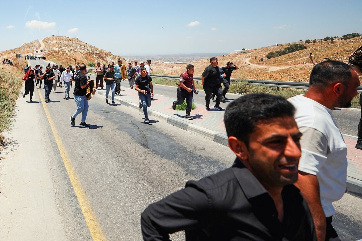 Senior rabbis back Burnham's sanctions against illegal Israeli settlements in West Bank