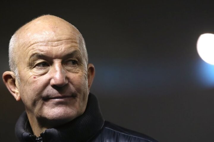 Tony Pulis expresses feeling cheated by Manchester City over 2011 FA Cup final loss