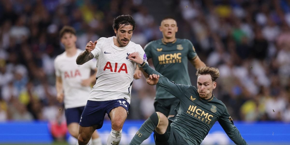 Tottenham and Everton finish in disappointing 0-0 draw as Spurs remain goalless in four matches