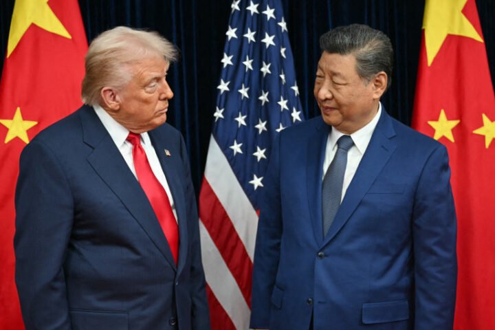 Trump and Xi meet in Washington to assess their positions on trade and AI