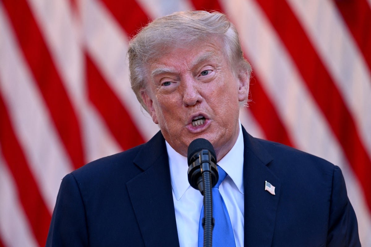 Trump indicates he may not support UK in event of Falklands invasion by Argentina