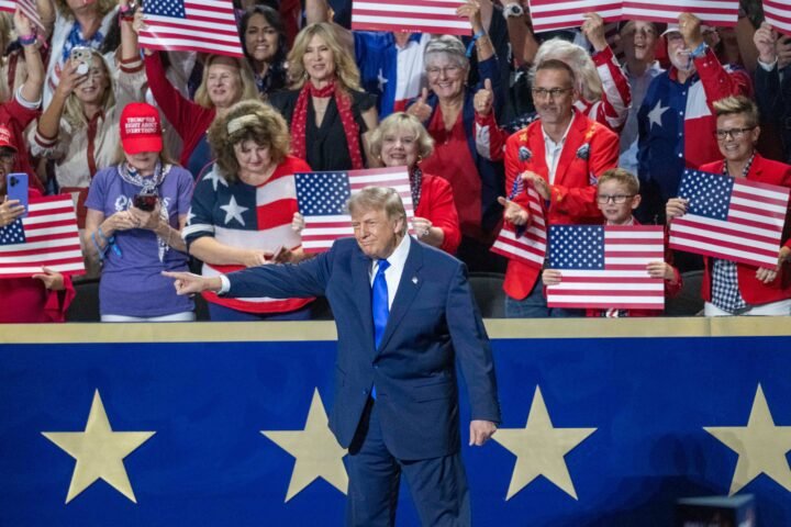 Trump pledges $5,000 dividend for Americans, contingent on Republican midterm wins