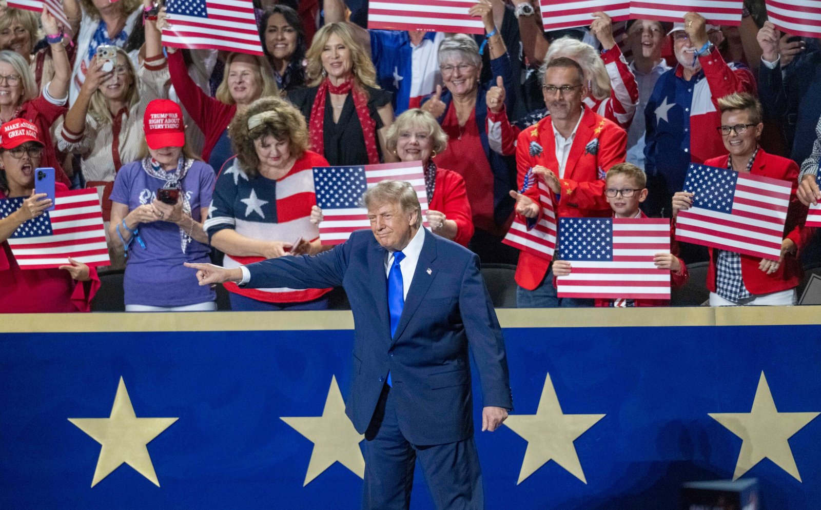 Trump pledges $5,000 dividend for Americans, contingent on Republican midterm wins
