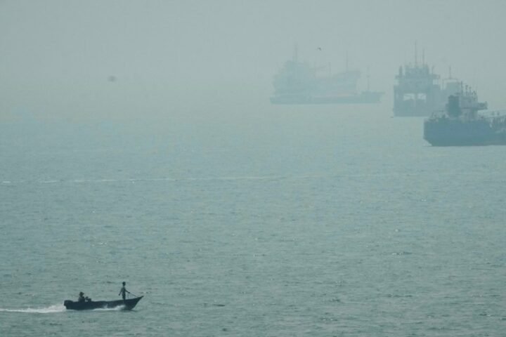 U.S. military targets Iranian tankers after missile threats to naval vessels
