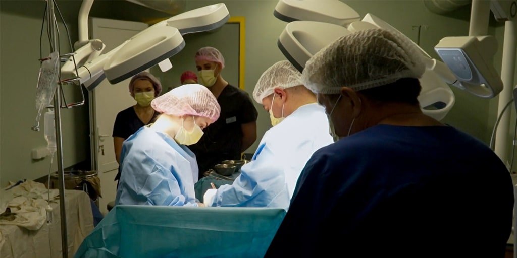 Ukrainian hospitals adapt to deliver babies in underground shelters amid constant airstrikes