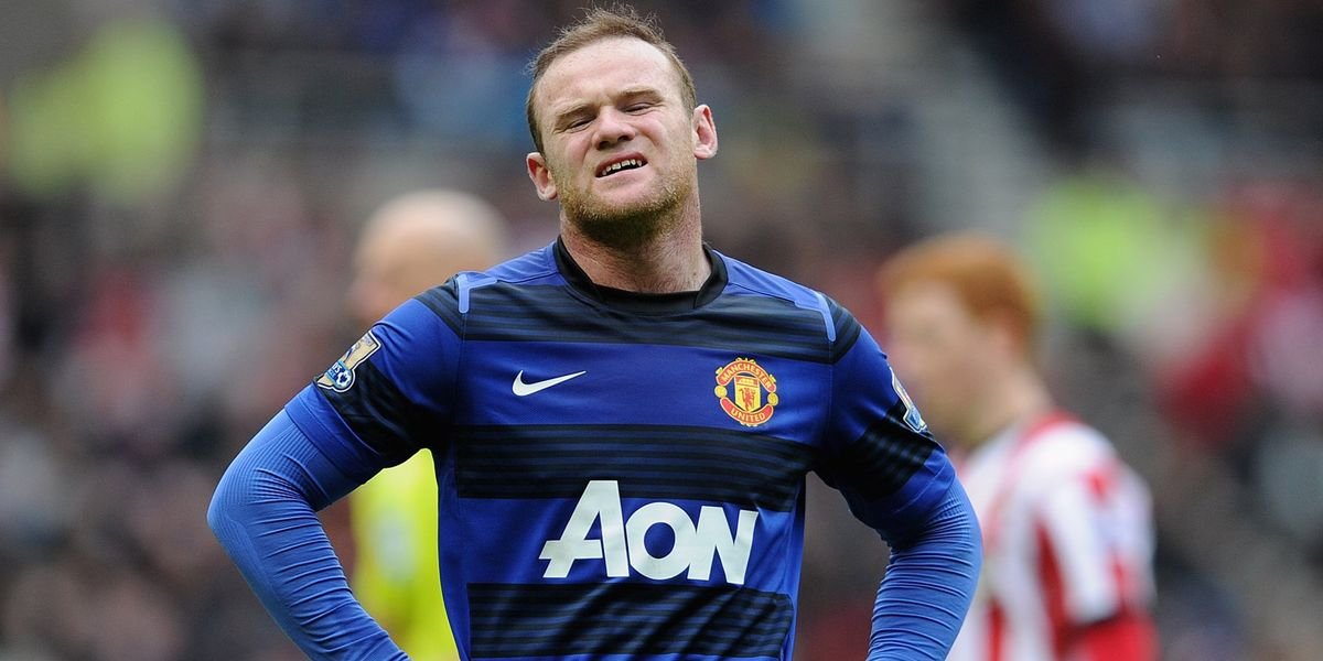 Wayne Rooney opposes Rio Ferdinand on Manchester City title stripping debate