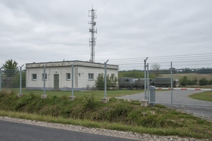 Poland’s fracture lines offer Russia a route into its security debate