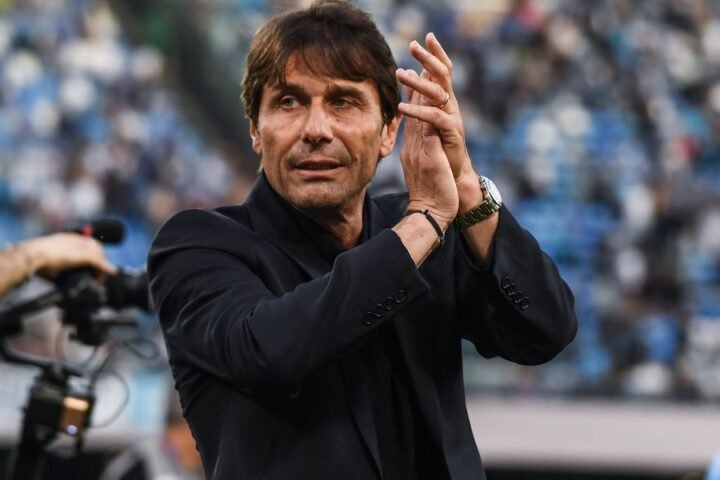 Antonio Conte may be ideal for Manchester United, but fear holds the club back