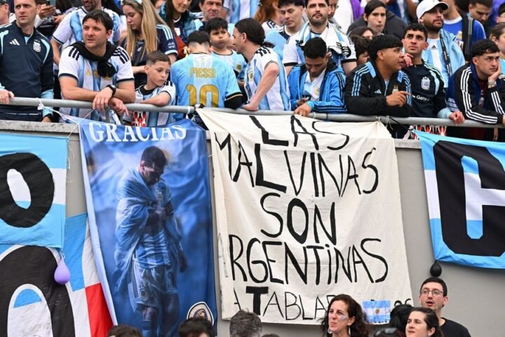 Argentina fans display banners claiming Falkland Islands ownership during Messi's farewell match
