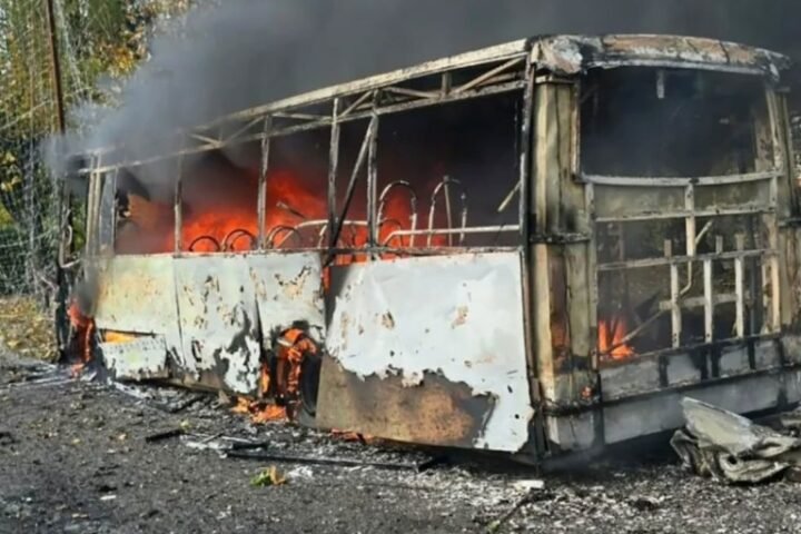 At least 30 killed in Russian bombing of buses in Kramatorsk, Ukraine