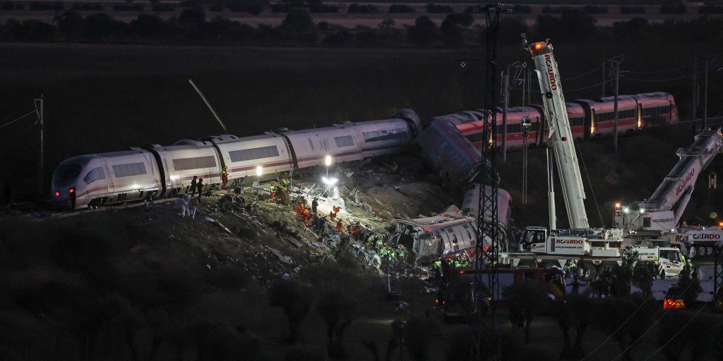 Audio recordings disclose critical decisions preceding fatal train collision in Spain