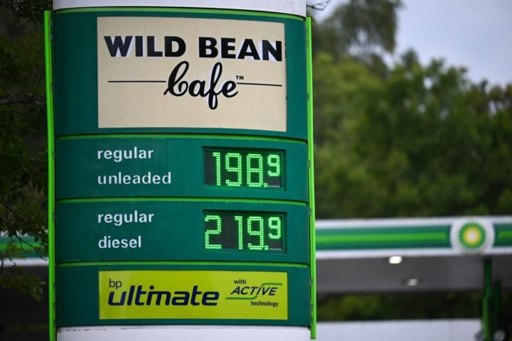 Britain in urgent talks with European allies over diesel shortages amid rising costs