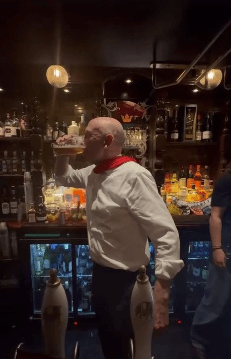 Chancellor John Healey celebrates Budget announcement with pint at Westminster pub