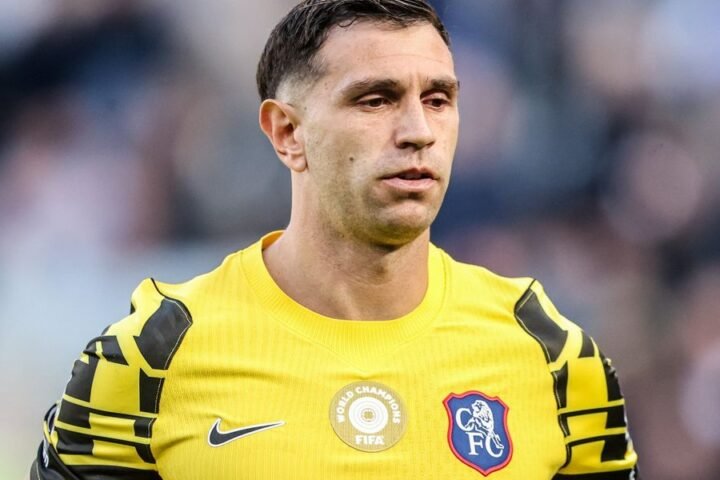 Emiliano Martinez updates fans from hospital after successful surgery, Chelsea face key absence