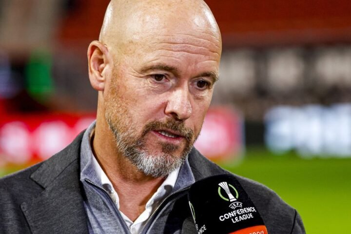 Erik ten Hag urges Manchester United legends to support players amid ongoing criticism