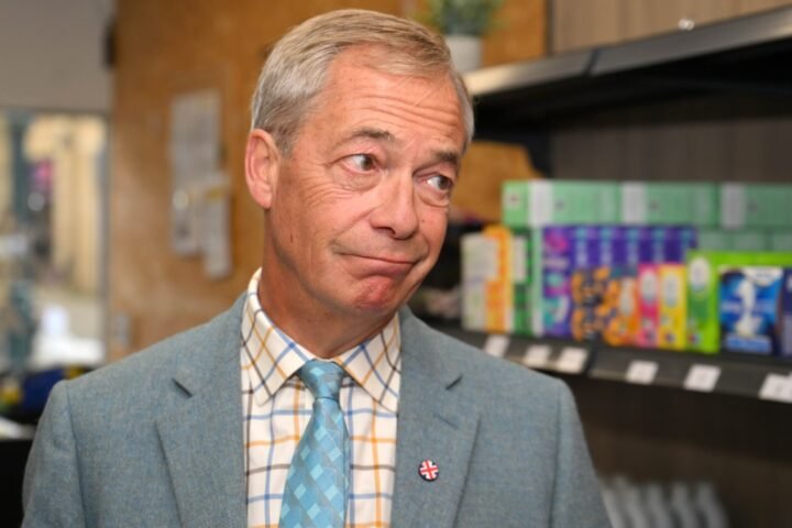 Farage proposes shutting down the asylum system amid claims of national security