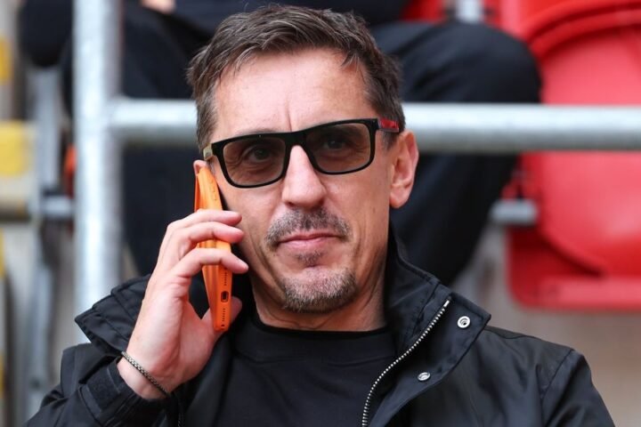Gary Neville asks Sky to remove him from Manchester City commentary amid Gallagher's response