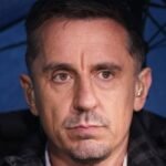 Gary Neville criticizes Manchester United players for lack of professionalism after fan backlash