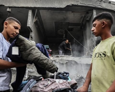 Gaza ceasefire largely ineffective as Israeli strikes continue, humanitarian crisis deepens