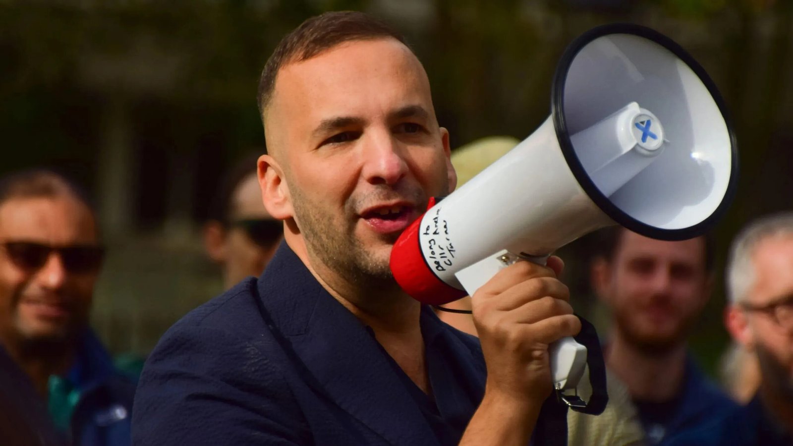 Green Party faces internal strife ahead of by-election after controversial anti-Zionism motion