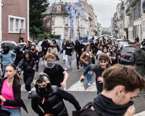 High school protests erupt in France over poor school conditions and overcrowding