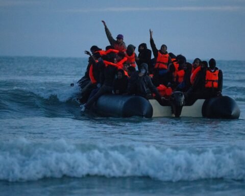 Labour warns Eritrea faces UK entry ban if it refuses to accept more migrants