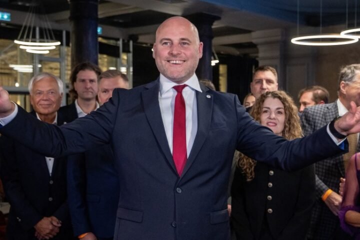 Latvian PM set to form pro-Ukraine coalition following significant election victory
