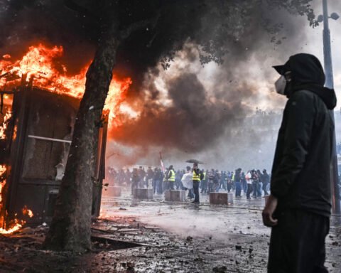 Macron criticizes foreign leaders for exploiting France’s unrest amid protests and riots