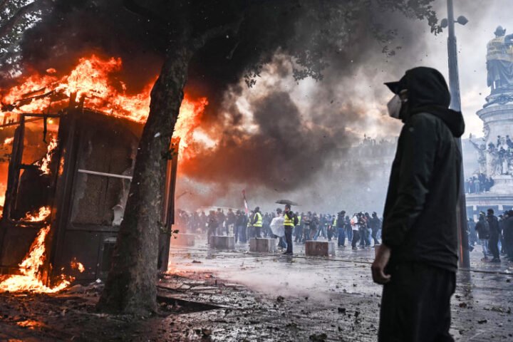 Macron criticizes foreign leaders for exploiting France’s unrest amid protests and riots