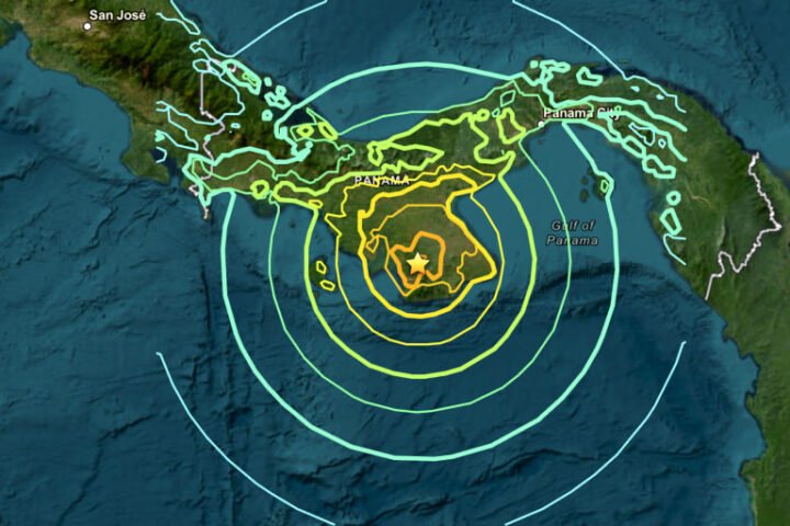 Magnitude 7.7 earthquake strikes Panama, triggering tsunami warnings in surrounding countries