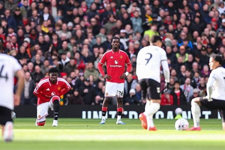Man United player opts out of taking the knee amid Premier League anti-racism initiative