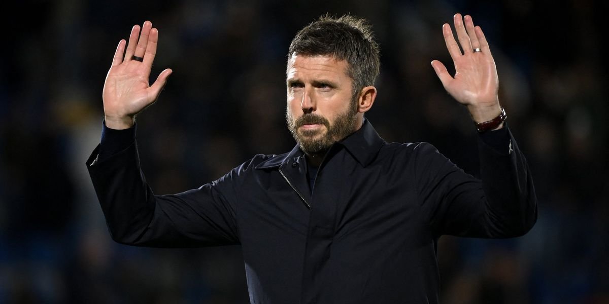 Manchester United considers managerial alternatives amid growing pressure on Michael Carrick