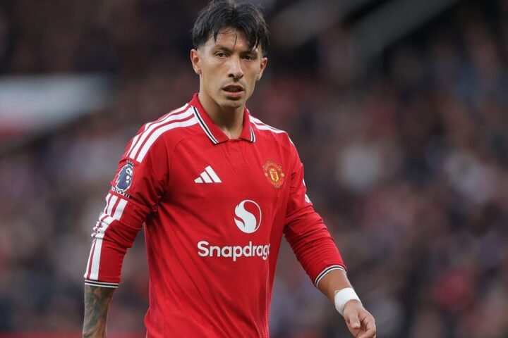 Manchester United to reprimand Lisandro Martinez following critical comments about club management