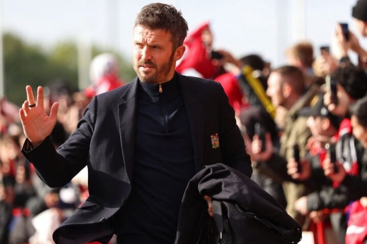 Michael Carrick defends benching Bruno Fernandes ahead of Man Utd's match against Bournemouth