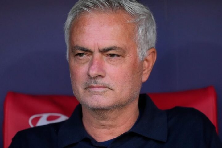 Mourinho faces ongoing tensions in Real Madrid dressing room despite return to club
