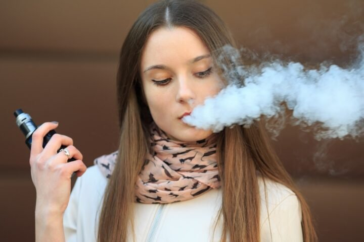 New fines introduced for vaping and littering on UK buses amid anti-social behaviour crackdown
