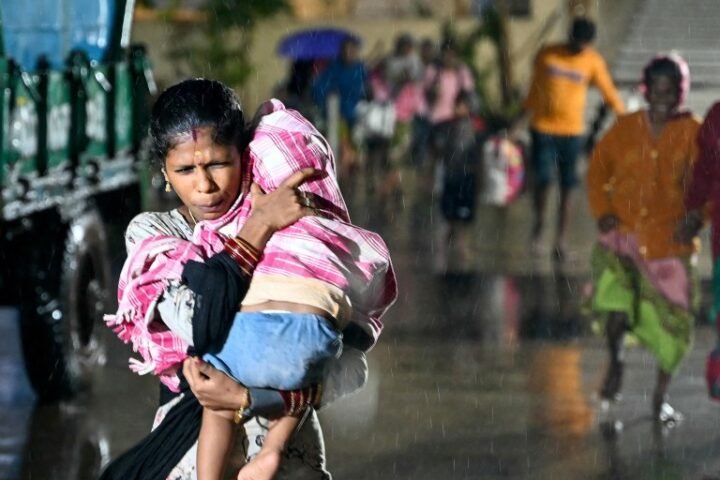 Over 180,000 evacuated as Cyclone Arnab makes landfall in India