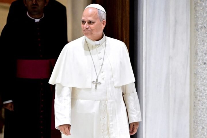 Pope Leo XIV expresses neutrality to Villanova and Notre Dame basketball teams