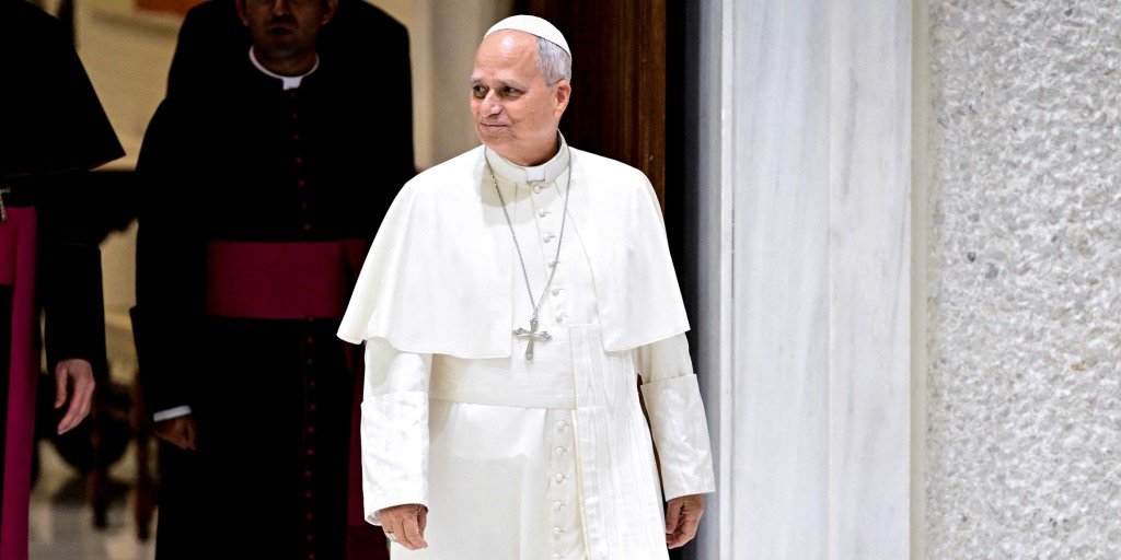Pope Leo XIV expresses neutrality to Villanova and Notre Dame basketball teams