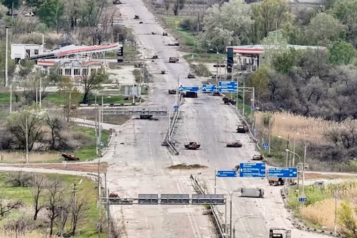 Russia and Ukraine agree to ceasefire in Oleshky to allow humanitarian aid and evacuation