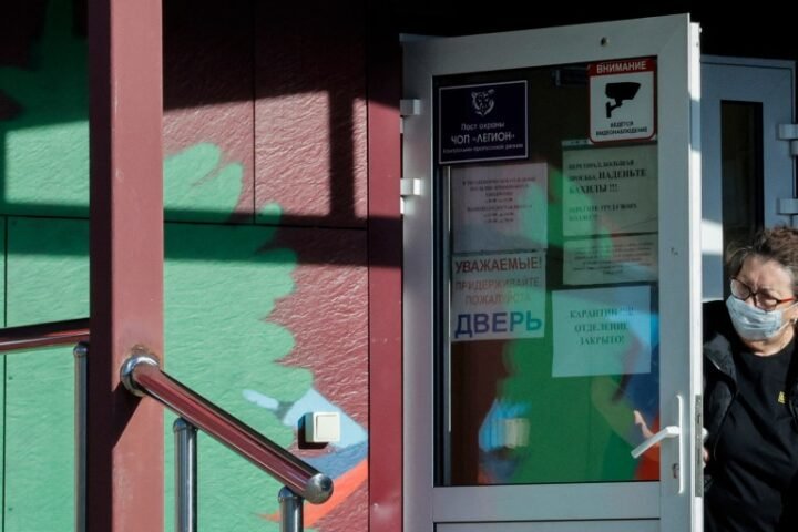 Russia's handling of suspected plague case raises international concerns about transparency and health risks