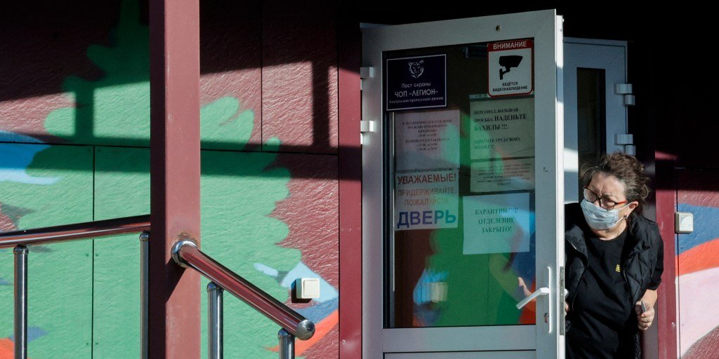 Russia's handling of suspected plague case raises international concerns about transparency and health risks