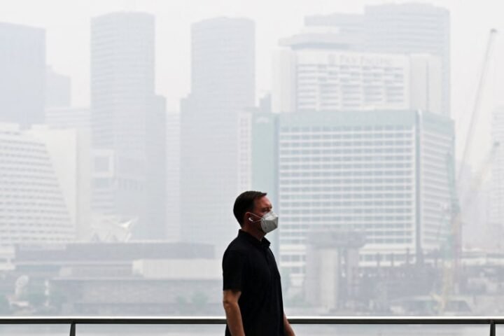 Singapore pollution levels soar as East Timor suspends schools amid Indonesia wildfire haze