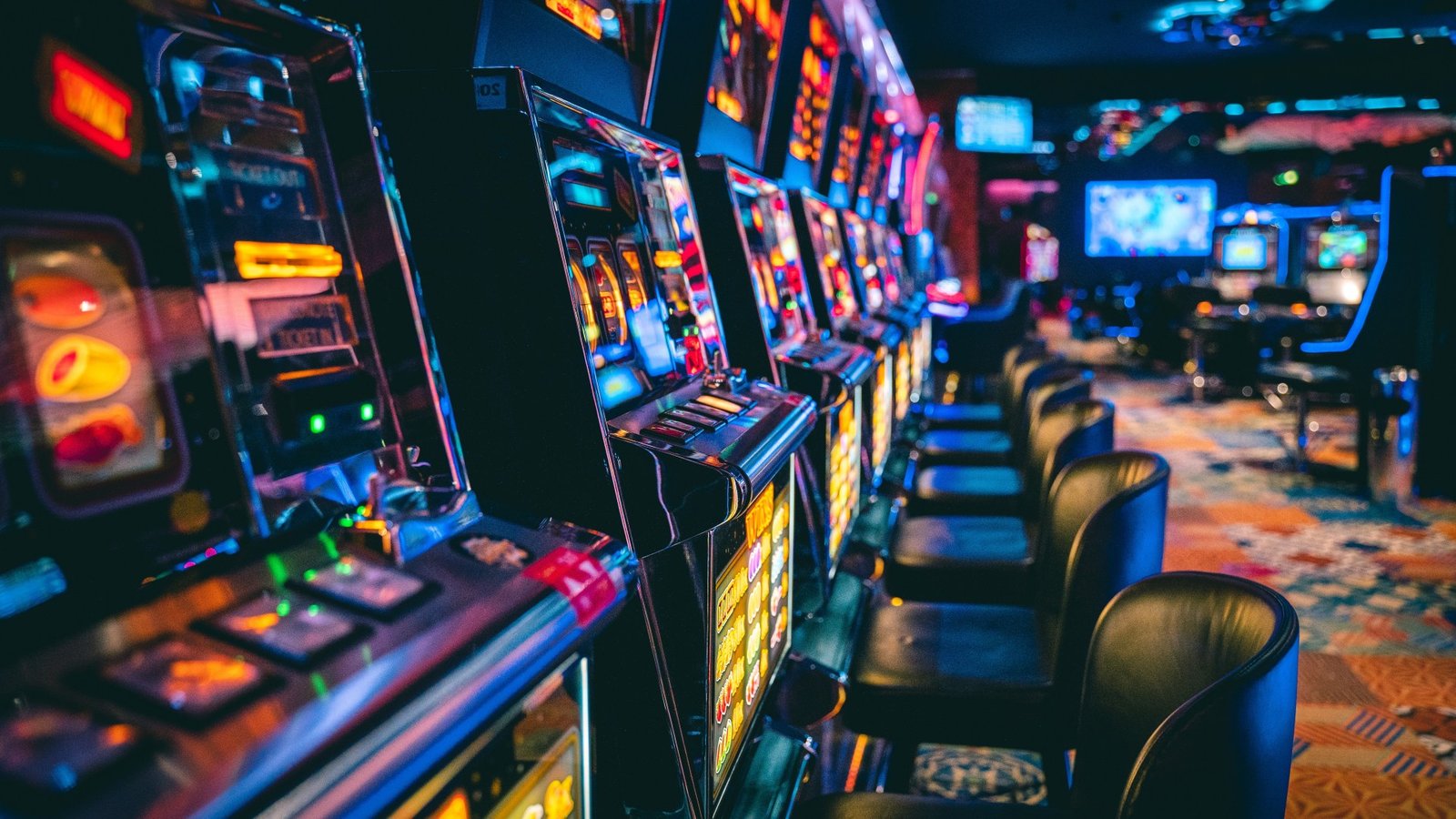 Slot machine tax increase could jeopardize 4,000 jobs in UK casinos, industry warns