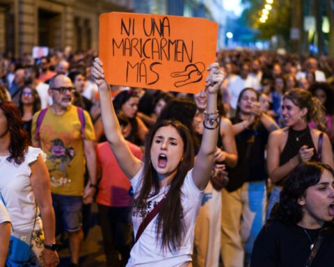 Spain's government reacts to Barcelona unrest with urgent housing crisis measures