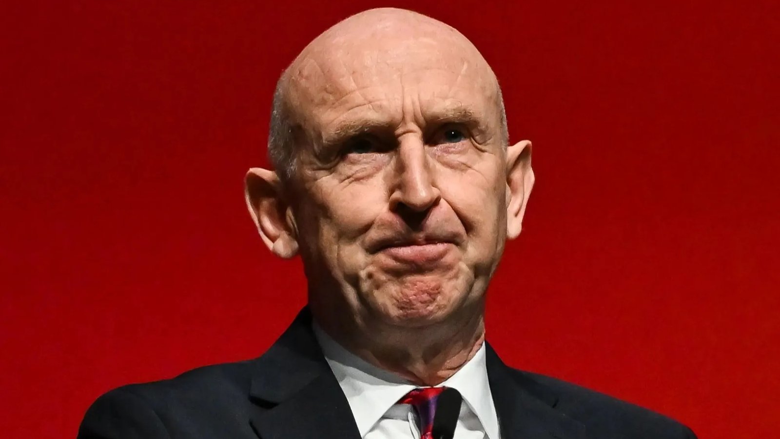 Tories urge John Healey to resign if defence budget does not meet 3% target
