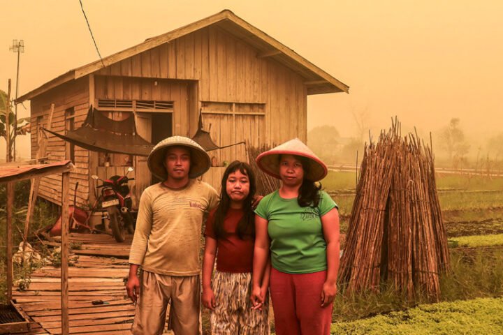 Toxic smog from Indonesian wildfires triggers public protests and health crisis across Southeast Asia
