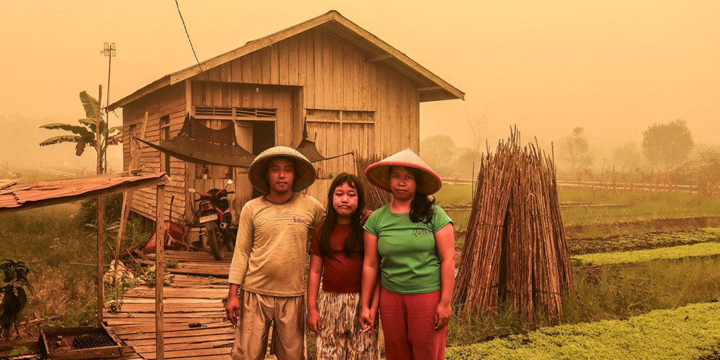 Toxic smog from Indonesian wildfires triggers public protests and health crisis across Southeast Asia
