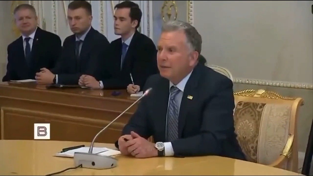 Trump’s envoy praises Putin as a ‘humanitarian’ after deadly drone strikes in Ukraine