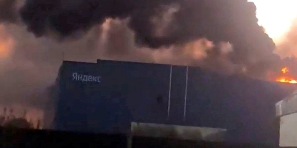Ukraine targets Russian data centers amid attacks impacting banking and internet services